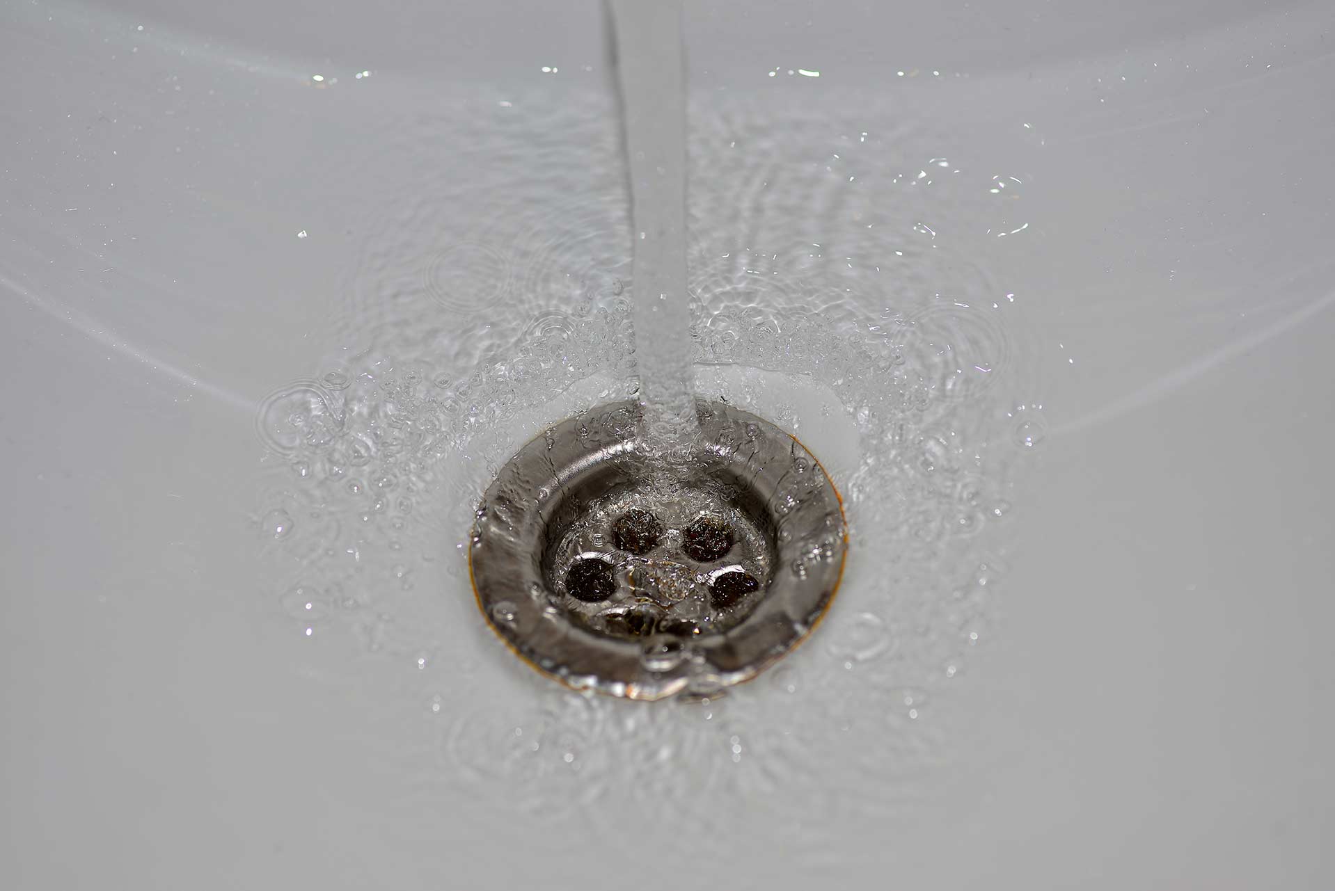 A2B Drains provides services to unblock blocked sinks and drains for properties in Mansfield Woodhouse.